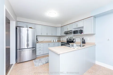 735 Brasswinds Trail, ON L1K 2Z1