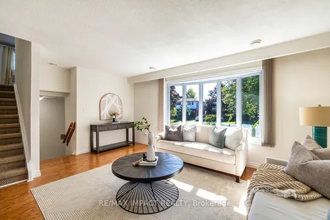 30 Hetherington Drive, ON L1C 3R4