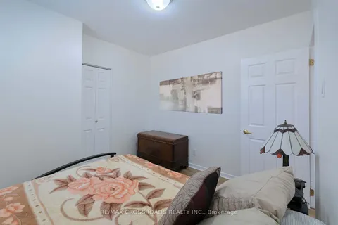 37 Avis Crescent, ON M4B 1B8