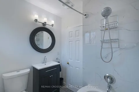 37 Avis Crescent, ON M4B 1B8