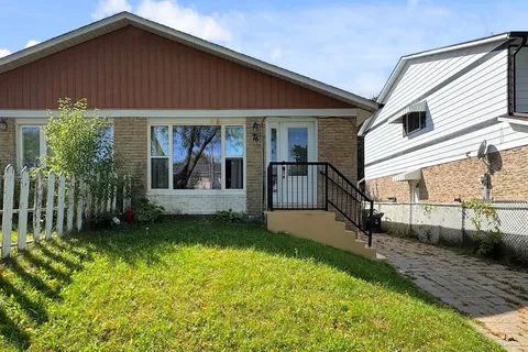 76 Lowry Square, ON M1B 1N6