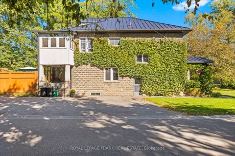 30 Lowe Street, ON L1C 1X5