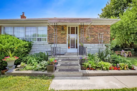 43 Boem Avenue, ON M1R 3T2