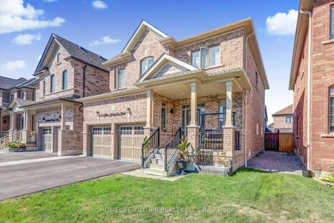 30 Arthur Mclaughlin Street, ON L1C 0T6