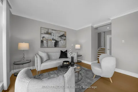 47 Deerfield Road, ON M1K 4X2