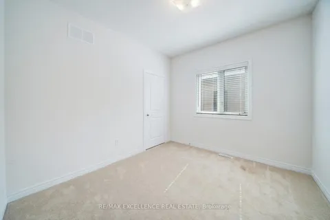 2085 Coppermine Street, ON L1L 0T2