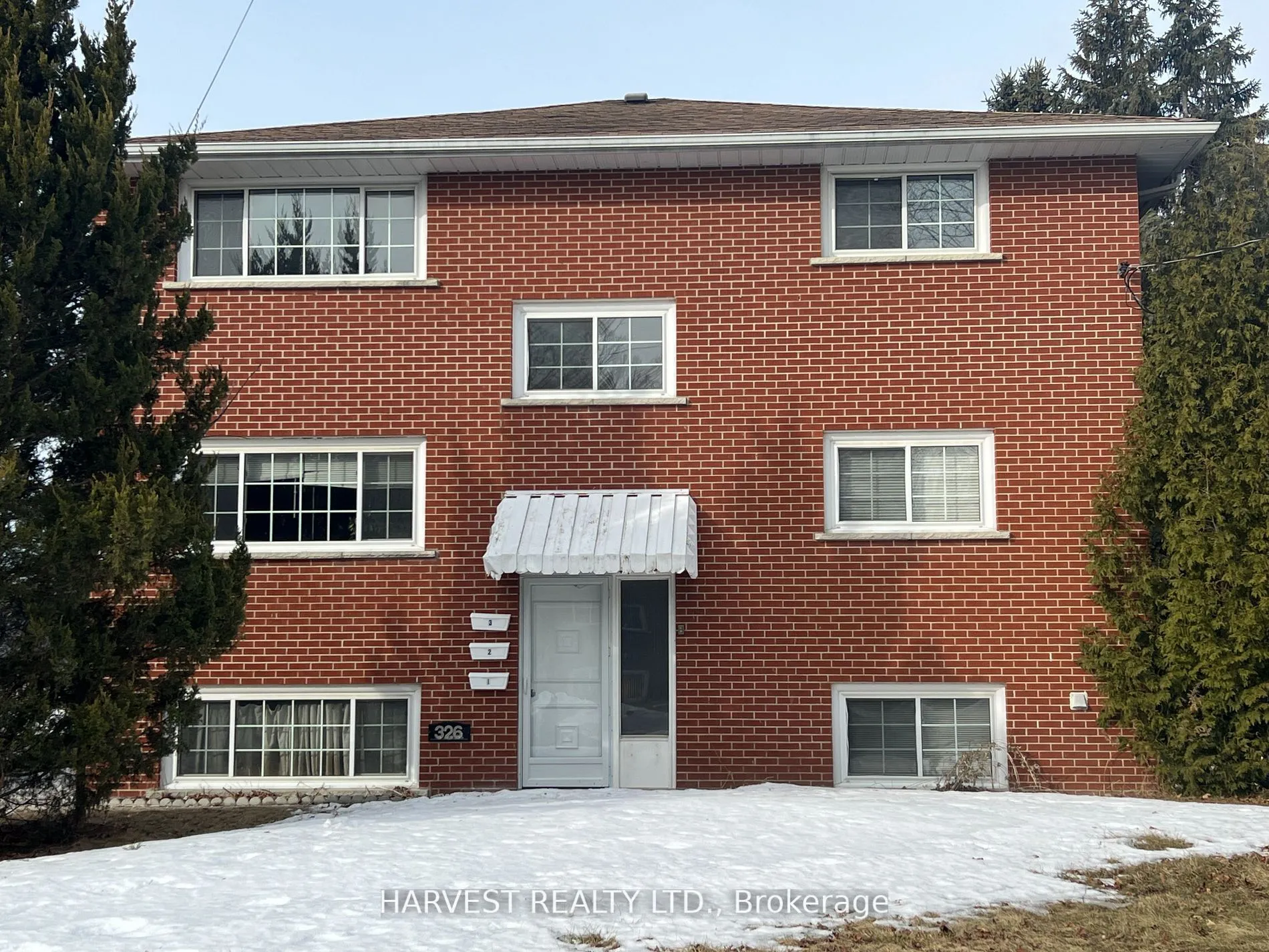 326 Surrey Drive, ON L1G 6H1