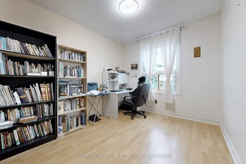 63 Revlis Crescent, ON M1V 1E8