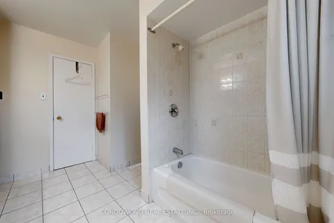 63 Revlis Crescent, ON M1V 1E8