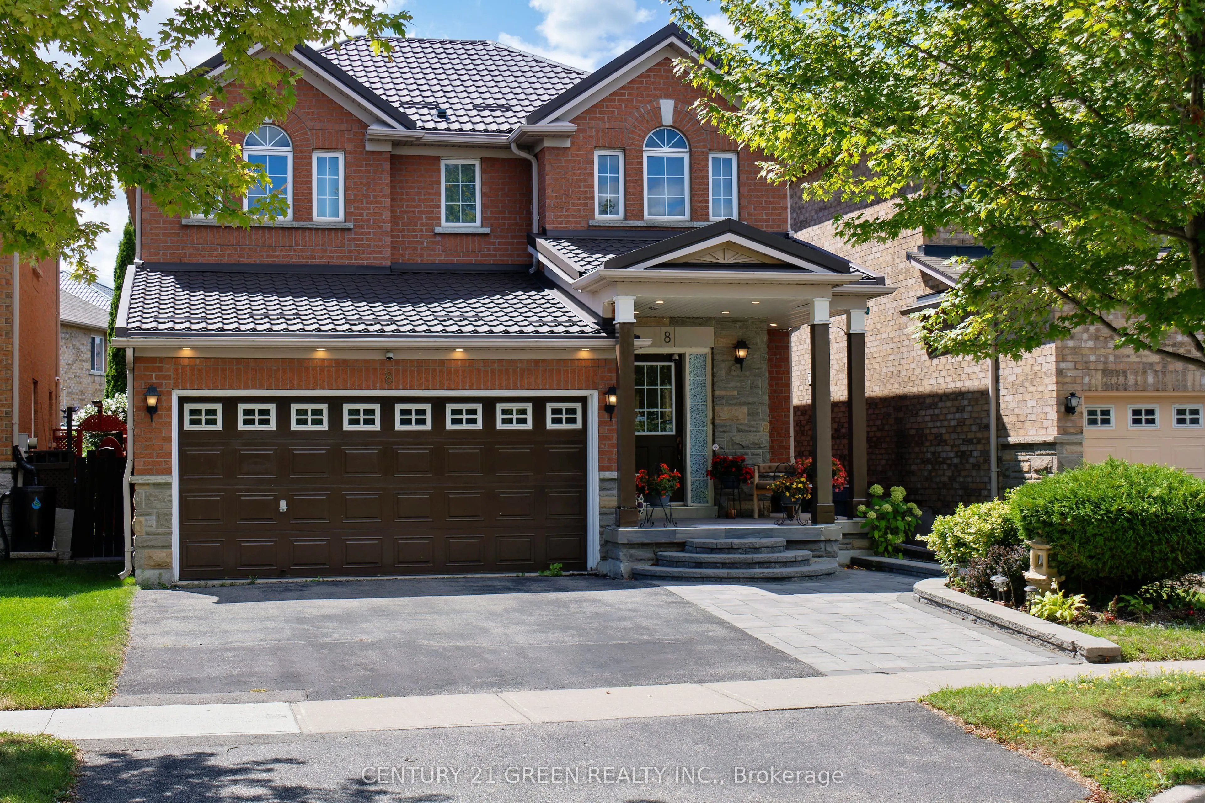 8 Lampman Drive, ON M1E 5L1