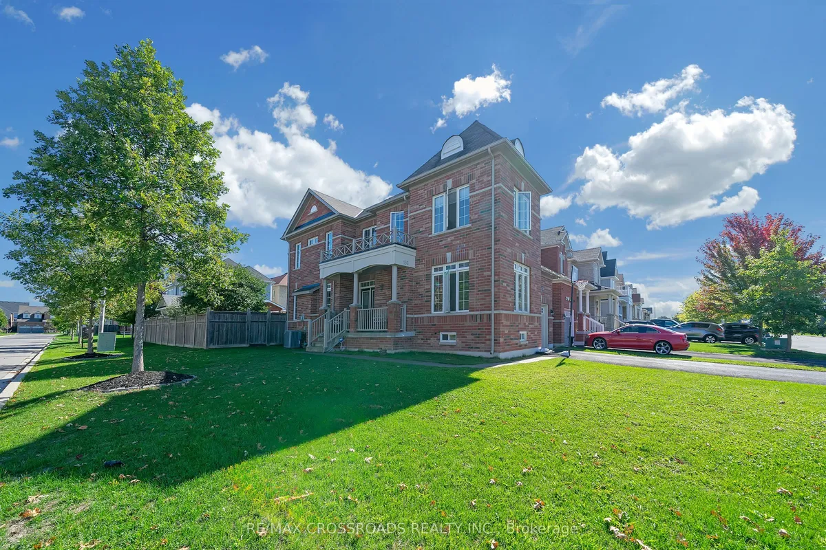 156 Mcdonald Crescent, ON L1B 0C9