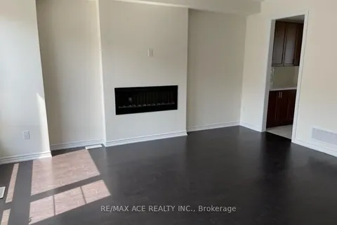 39 Lake Trail Way, ON L1M 0M3