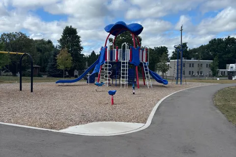 775 Chinook Path, ON L1H 0A7