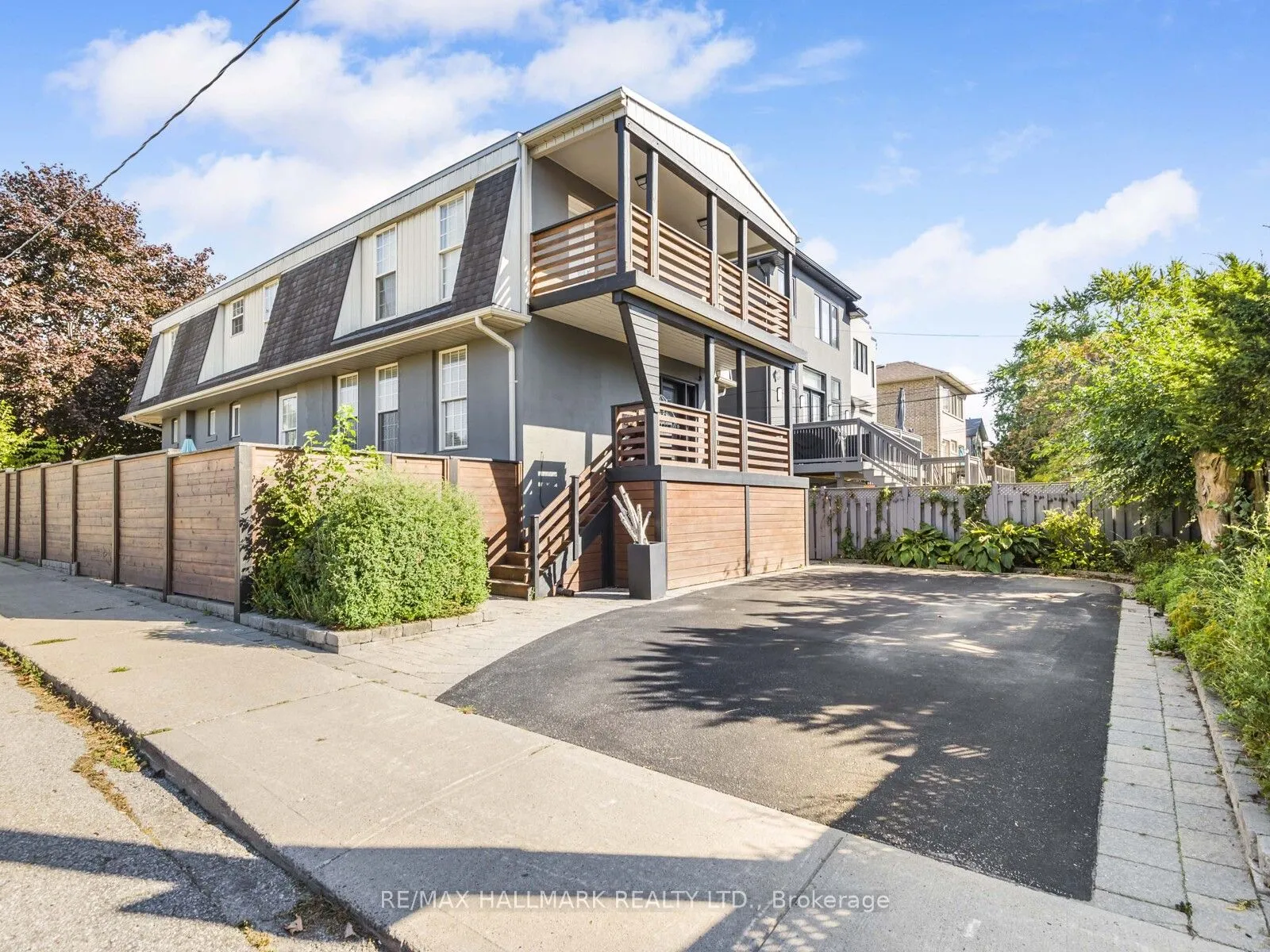 90 Leroy Avenue, ON M4J 4G8