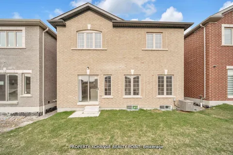 1120 Skyridge Boulevard, ON L1X 0M8