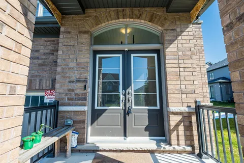 192 Miyako Court, ON L1L 0R7