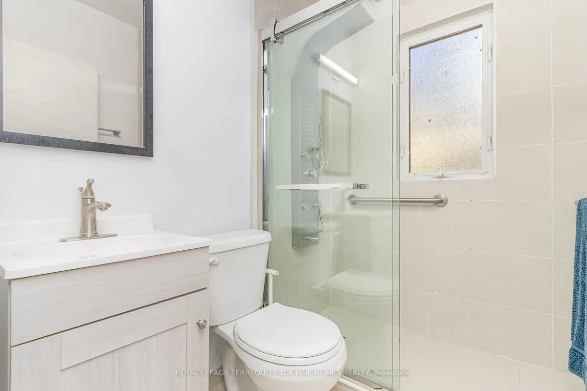 28 Lynvalley Crescent, ON M1R 2V3