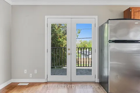 178 Platten Boulevard, ON L9L 1B4