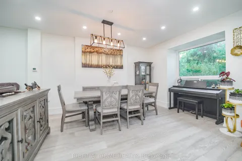 174 Aylesworth Avenue, ON M1N 2J6