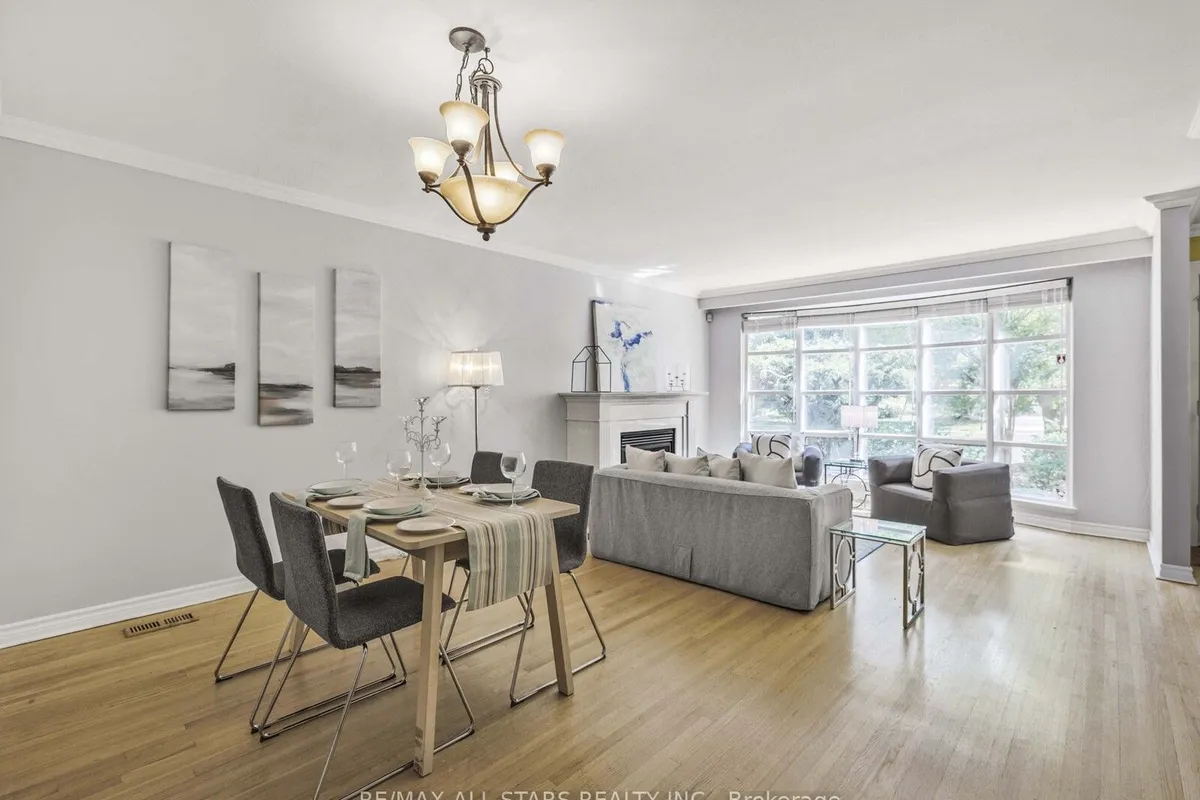 220 Catalina Drive, ON M1E 1B7