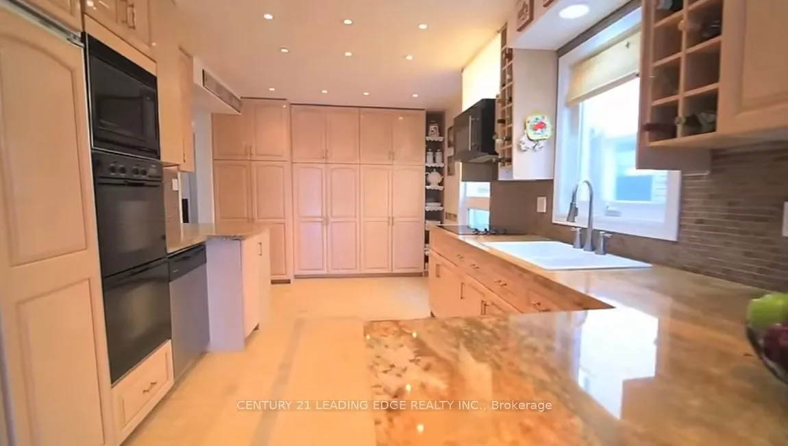 47 Hewitt Crescent, ON L1S 7A6