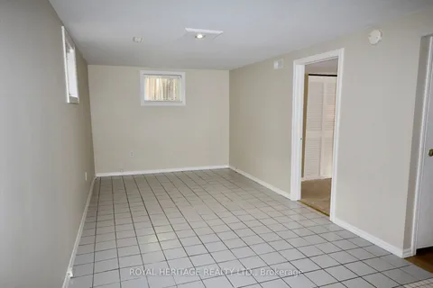 1078 Ronlea Avenue, ON L1H 2X7