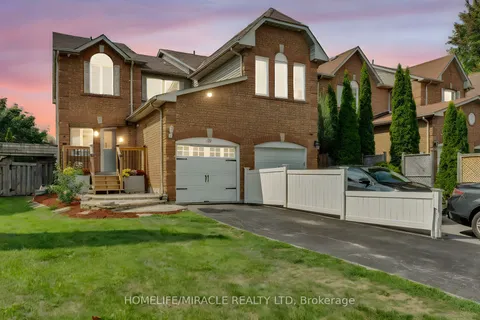 40 Landerville Lane, ON L1C 4W8