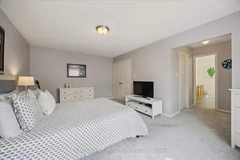 81 Vanguard Drive, ON L1M 2N9