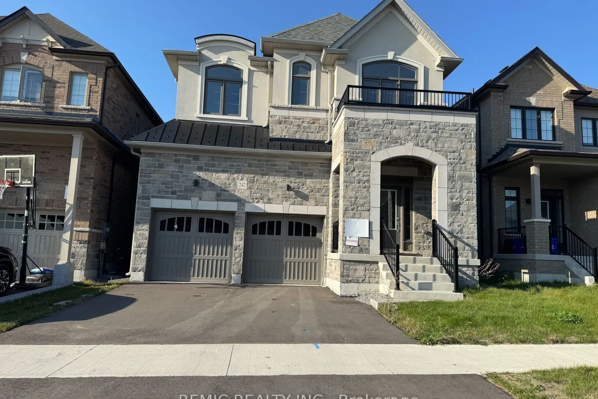 242 Flood Avenue, ON L1B 0W8