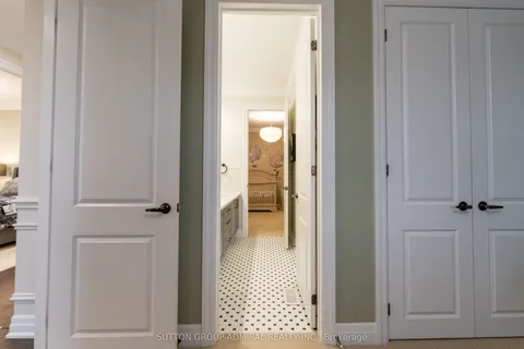 21 Soltys Drive, ON L1P 0J3