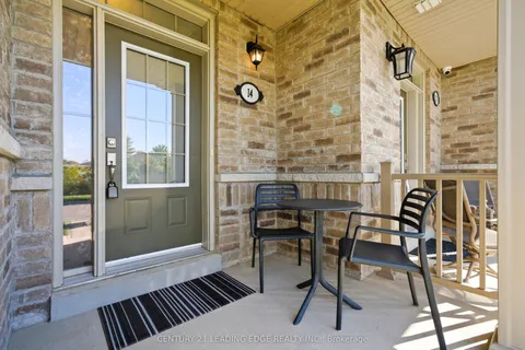 14 Drayton Avenue, ON L1T 0N9