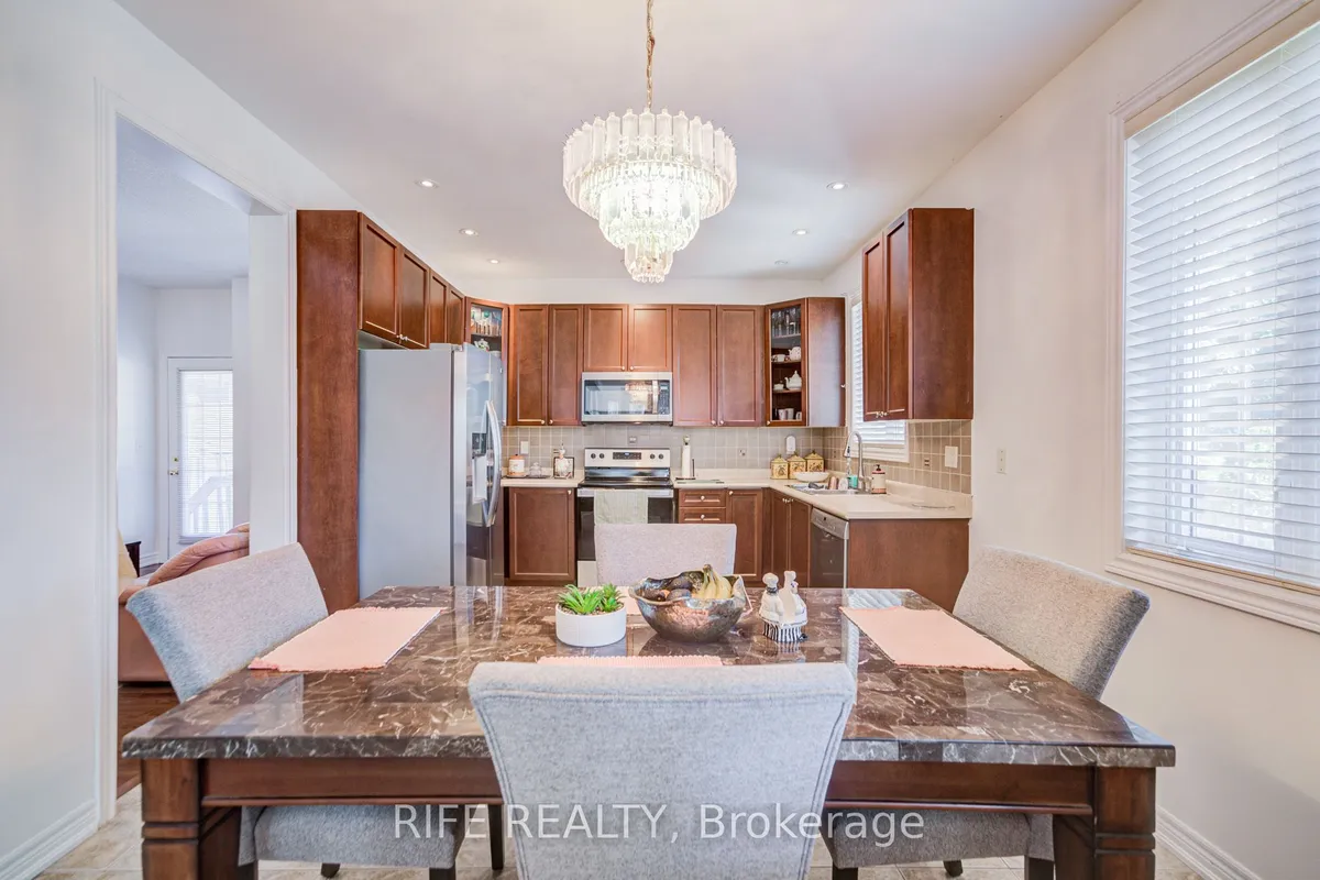 106 Craggview Drive, ON M1E 2L8