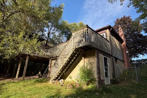 1914 Liverpool Road, ON L1V 1W5