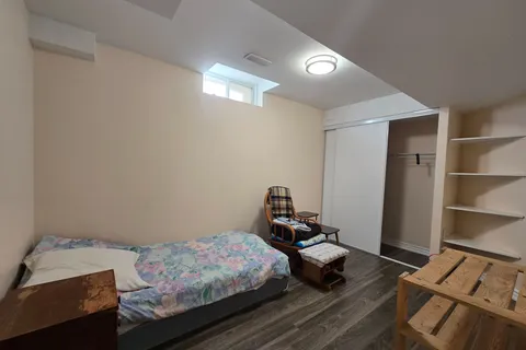 2480 Earl Grey Avenue, ON L1X 0B9