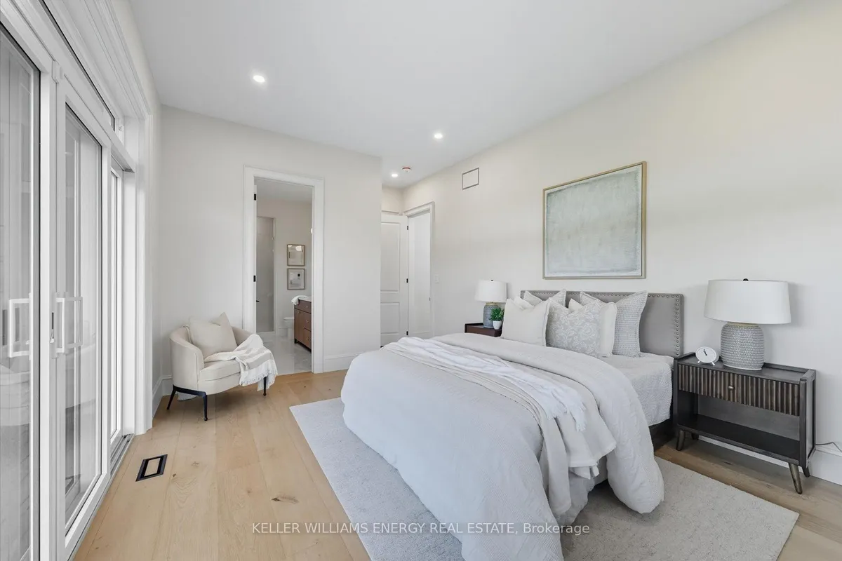 631 Mill Street, ON L1B 1L9