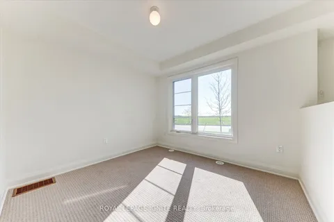 807 Port Darlington Road, ON L1C 7G4