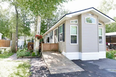 225 Platten Boulevard, ON L9L 1B4