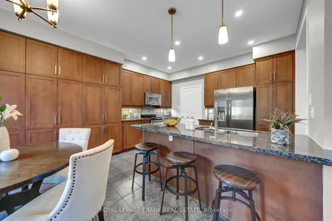 146 Buttonshaw Street, ON L1C 0J7