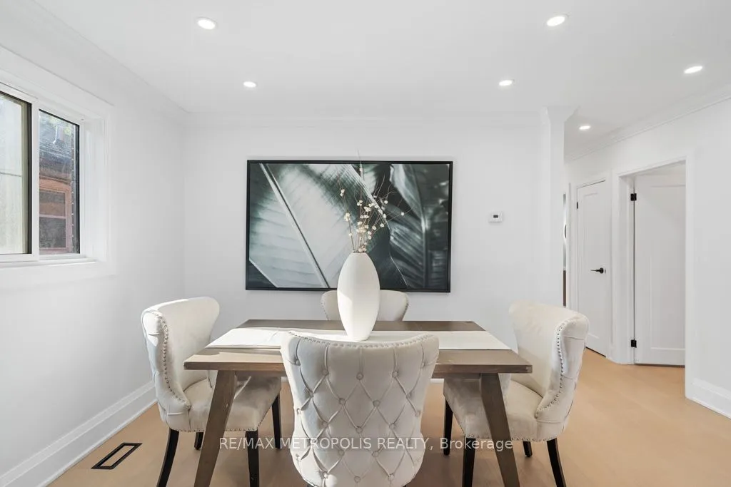 27 Gully Drive, ON M1K 4W3