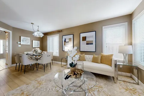 3 Cranborne Crescent, ON L1M 2M2