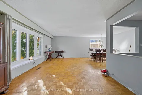 26 Slater Crescent, ON L1S 3J3