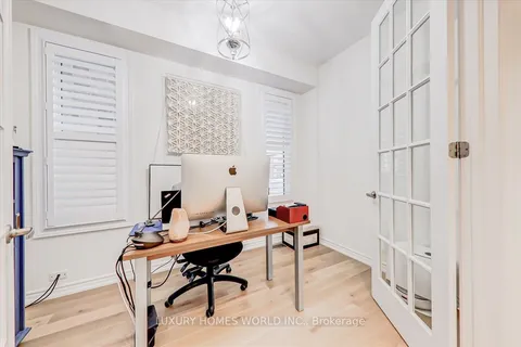 16 Capstan Court, ON L1P 0K5