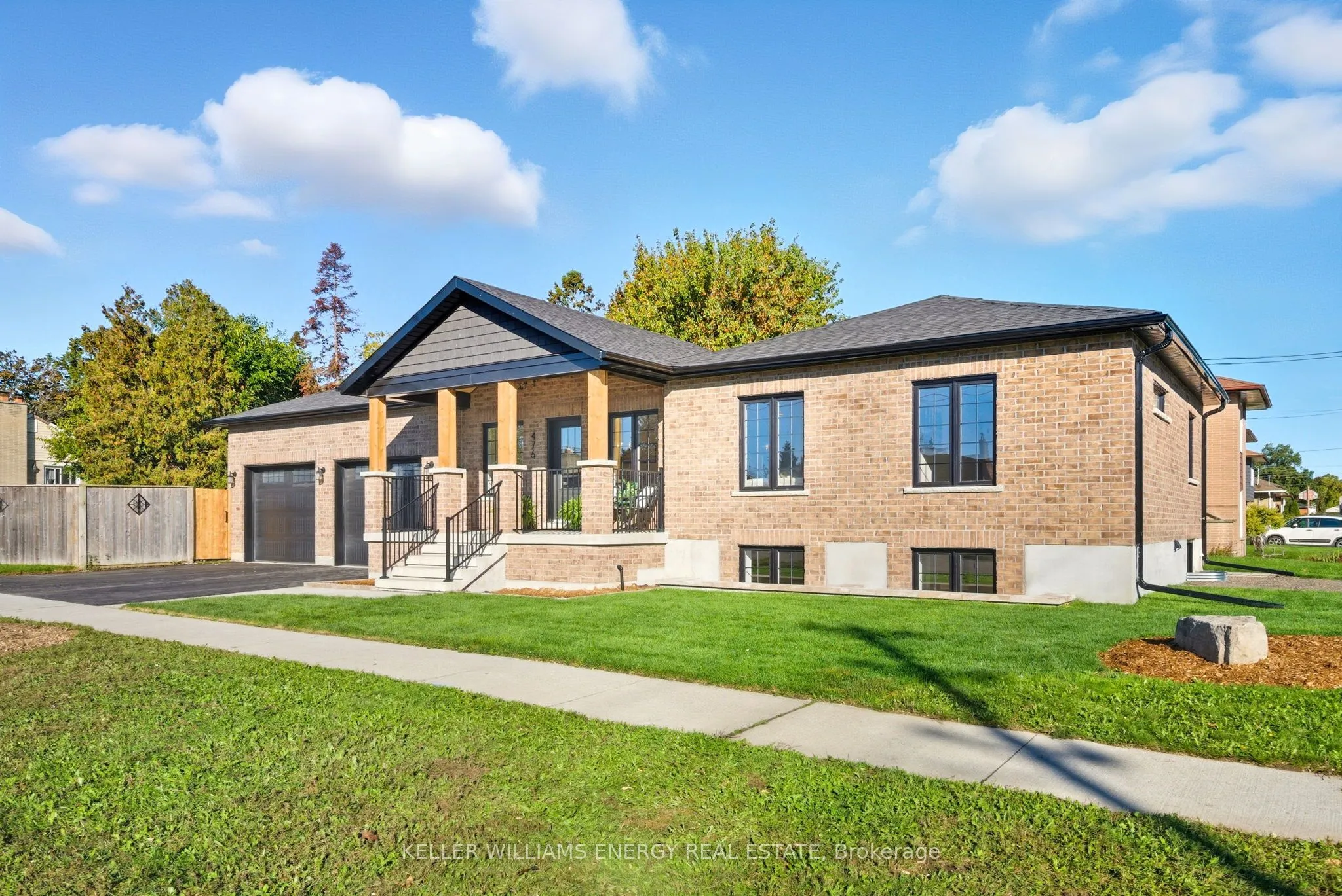 476 Beurling Avenue, ON L1J 2Z9