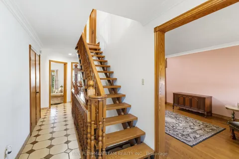 292 Gibbons Street, ON L1J 4Y8