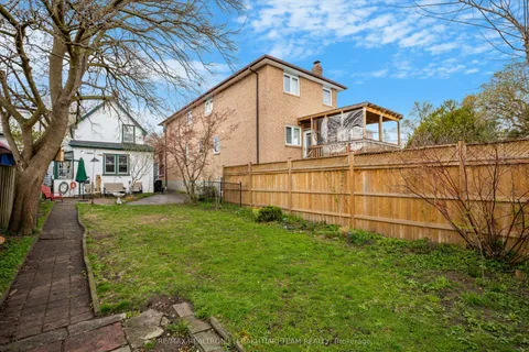 43 King Edward Avenue, ON M4C 5J5