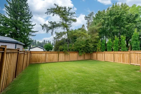 773 Adelaide Avenue, ON L1J 6S1