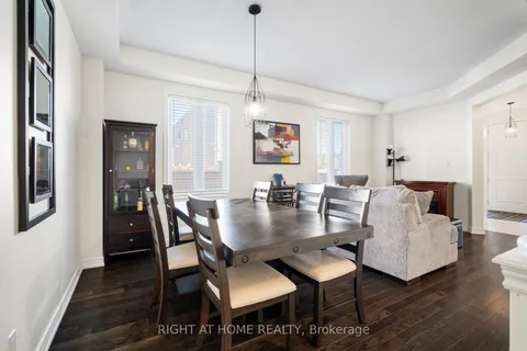 4 Bill Hutchinson Crescent, ON L1C 7E1