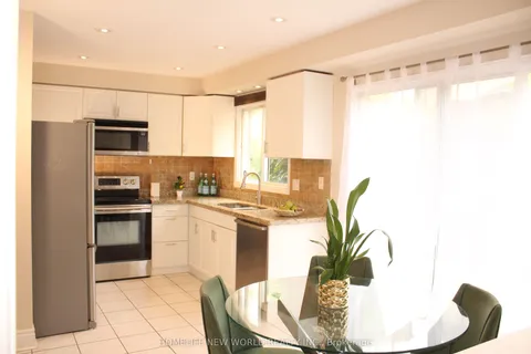 100 Bassett Boulevard, ON L1N 8X3