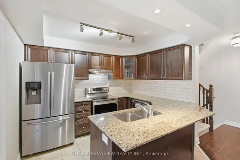 41 Linnell Street, ON L1Z 0K8