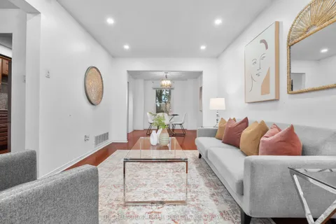 40 Parkins Drive, ON L1T 3L2